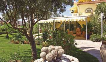 Park Hotel La Villa - mese di Aprile - offerte - giardino